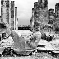 Мексико: Чичен Ица. Статуа На Чак-Мул На Урнатините На Маите Во Чичен Ица На Полуостровот Јукатан, Мексико. Фотографија, Ц1975.